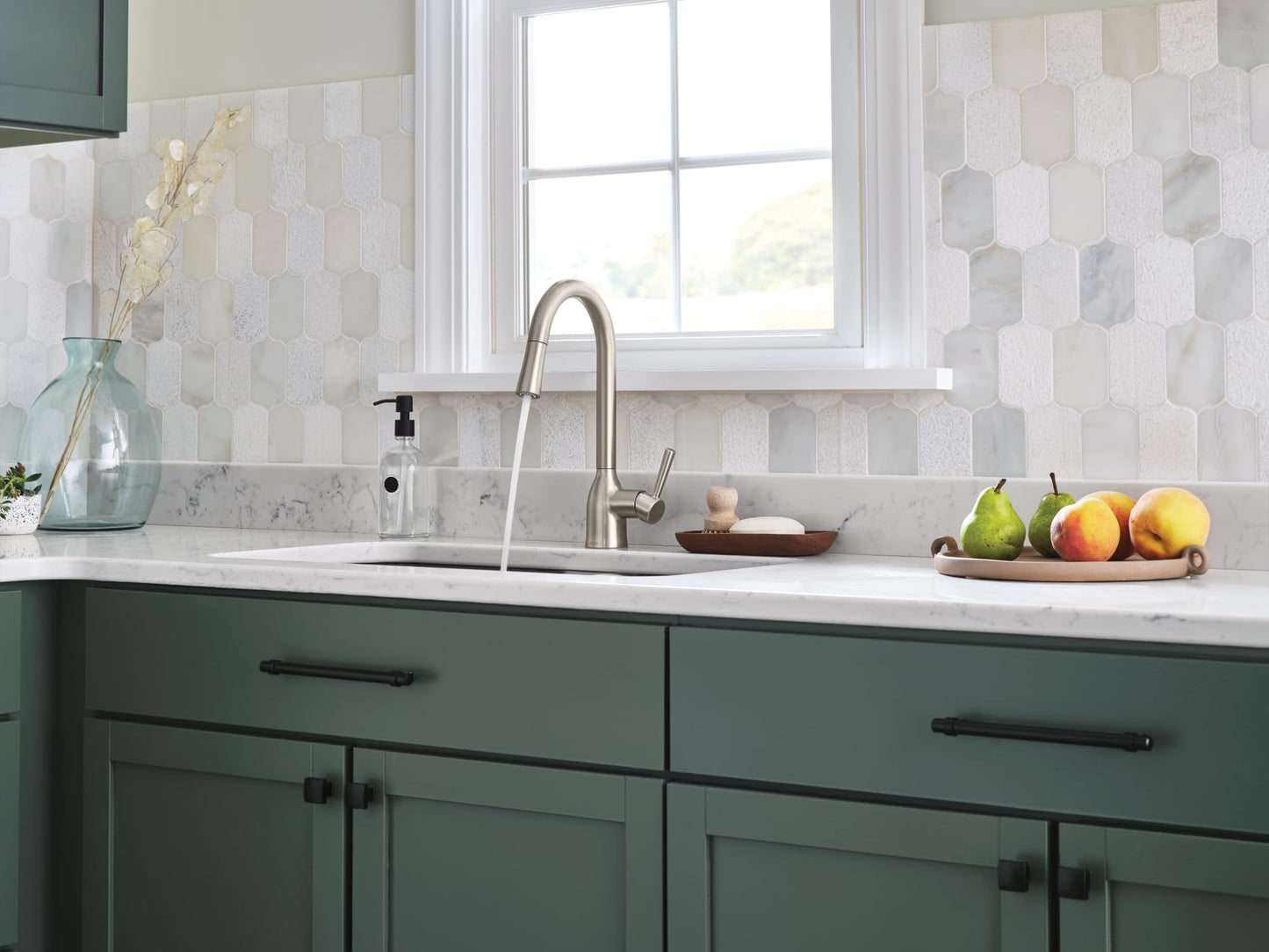 Moen Adler Spot Resist Stainless One-Handle High Arc Kitchen Sink Faucet with Power Clean, Kitchen Faucet with Pull Down Sprayer, 87233SRS